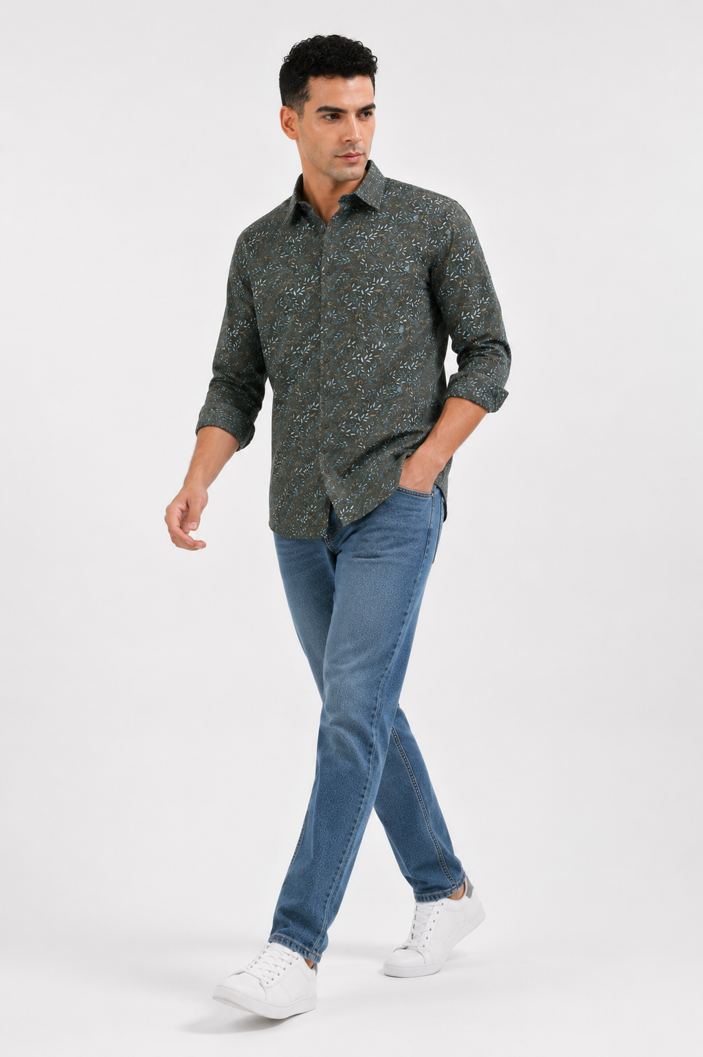 Green Leaf Printed Casual Shirt for Men - Image 5